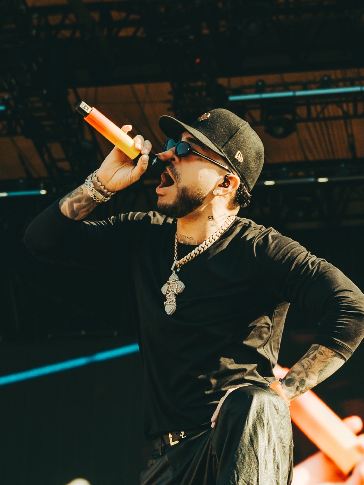 New Era recupera el sabor de Medellín con ayuda de J Balvin y Ryan Castro